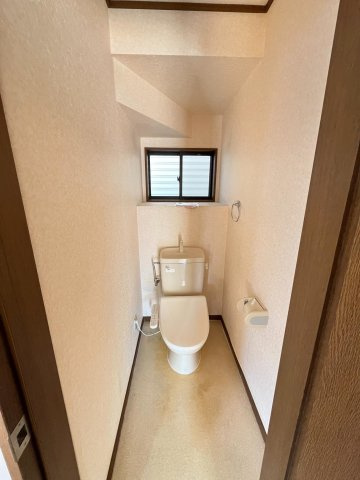 シャローム国立のトイレ|清潔感のあるトイレです