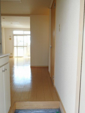 ハイブリッジ錦Ｃの玄関