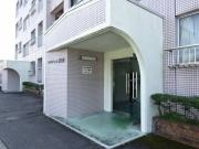 レジデンス黒葉のエントランス