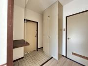 レジデンス黒葉の玄関