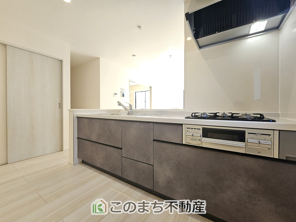 LiveleGarden.S第20栃木大平町西水代のキッチン|人気の対面式キッチン☆料理をしながらご家族とコミュニケーションが取れます♪