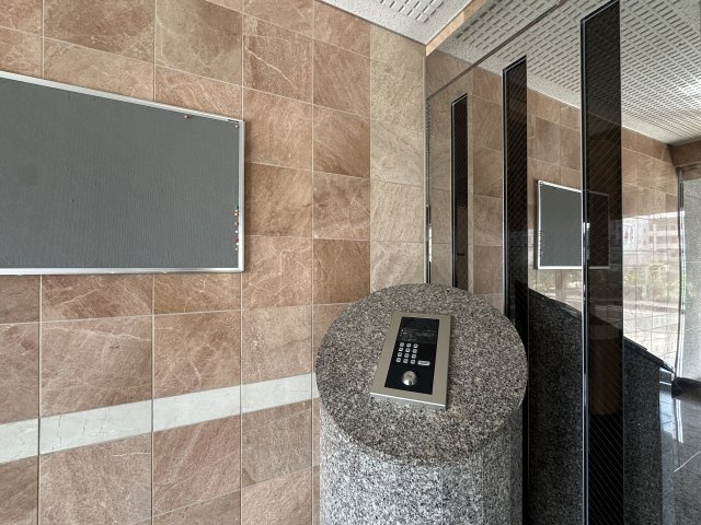 エスポワール参番館のエントランス