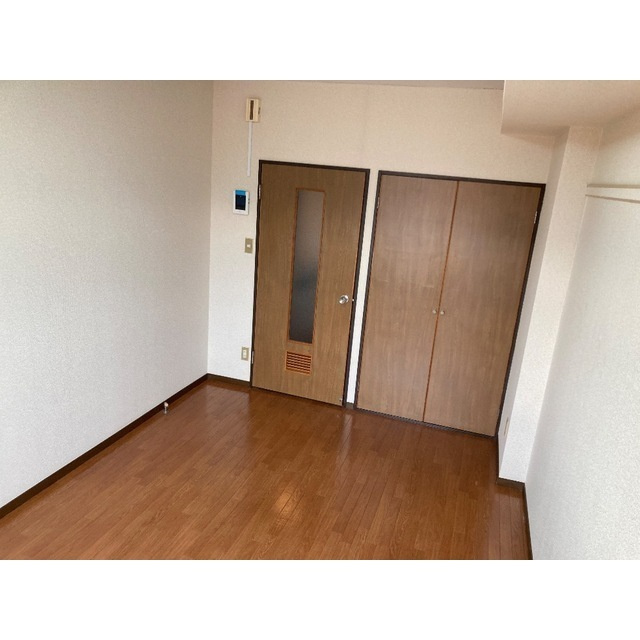 白鍬グランデの居間・リビング|居間です