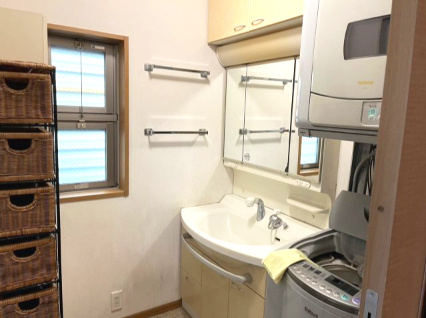 川口市弥平１丁目の洗面所|使いやすい洗面所です