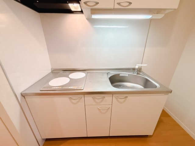 アイビーテラスのキッチン|コンパクトなキッチンで掃除もラクラク