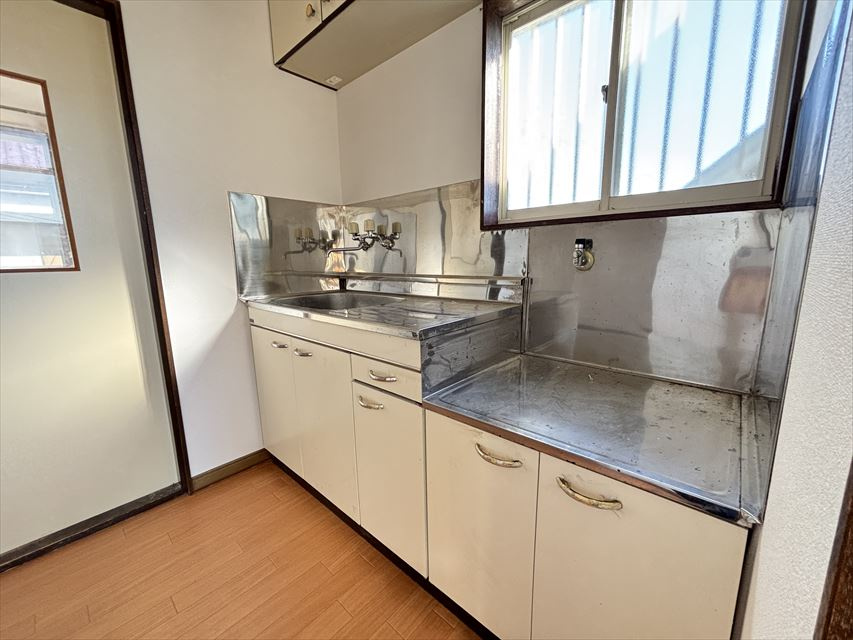 島村ハイツ３のキッチン|お料理しやすいキッチンです