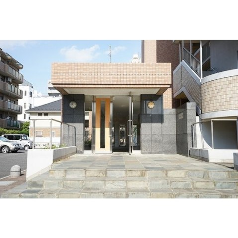 ロイヤルヒルズ浦和のエントランス|エントランス