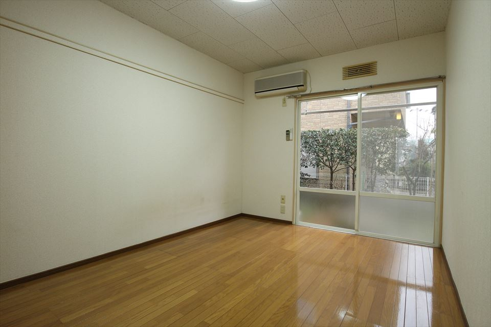 セキネハイツの居間・リビング|ゆったりとした居間です