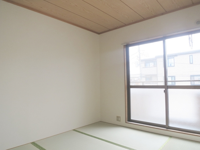 サンリーザの寝室|落ち着ける明るい和室のお部屋です☆