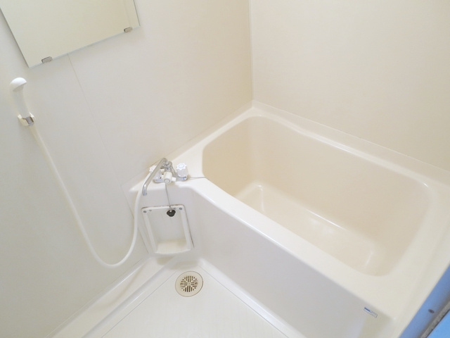 サンリーザの浴室|独立したバスルームなのでゆっくり入れます☆