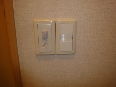 【その他】 | プチ・プランドール | 人感センサー