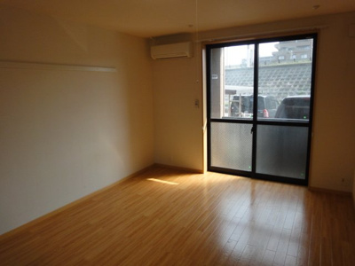 【内装】 | プチ・プランドール | 洋室