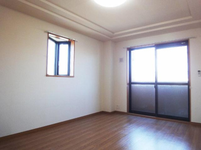 【内装】 | エイトピア八木 | 室内