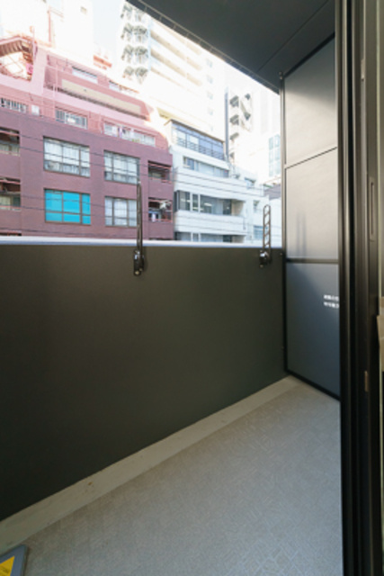 ＴＨＥ　ＡＸＩＳ　ＫＯＪＩＭＡＣＨＩのバルコニー|※写真は同タイプ住戸です。