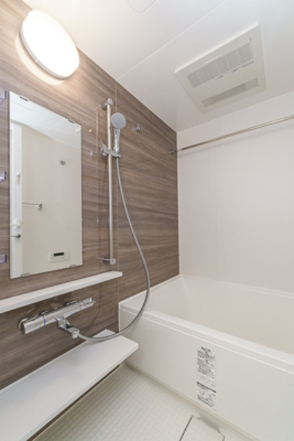 ＴＨＥ　ＡＸＩＳ　ＫＯＪＩＭＡＣＨＩの浴室|※写真は同タイプ住戸です。