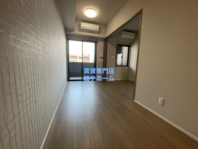 PHOERME TENNOJI Eastの居間・リビング|使いやすい居間です