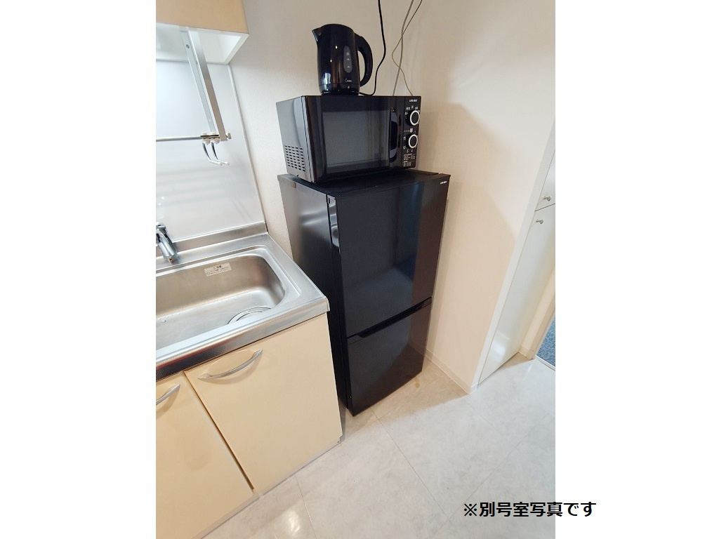 メゾン・ド・ヴィレ日本橋中洲の内装|明るい色調の室内です