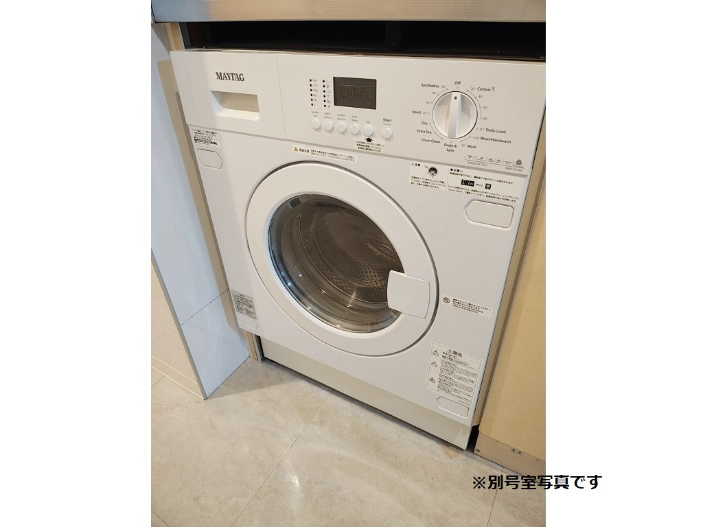 メゾン・ド・ヴィレ日本橋中洲の内装|明るい室内です