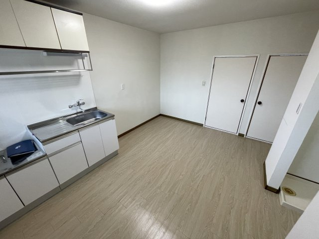 ブランパレスの洋室