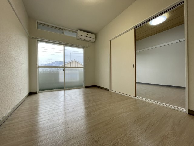 ブランパレスの洋室