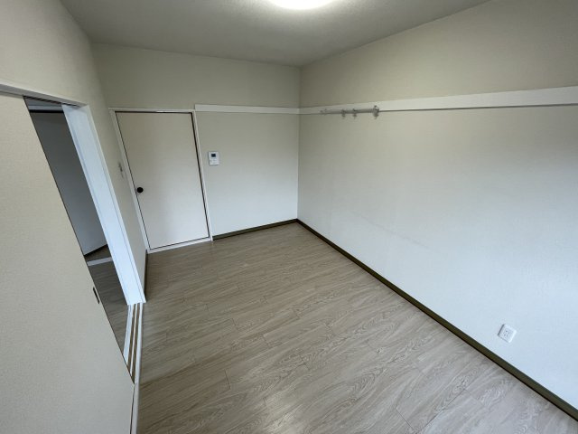 ブランパレスの洋室