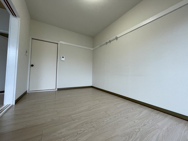 ブランパレスの洋室