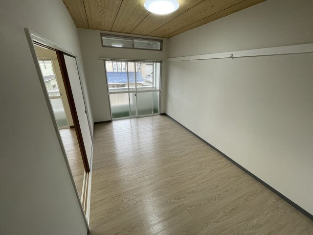 ブランパレスの洋室