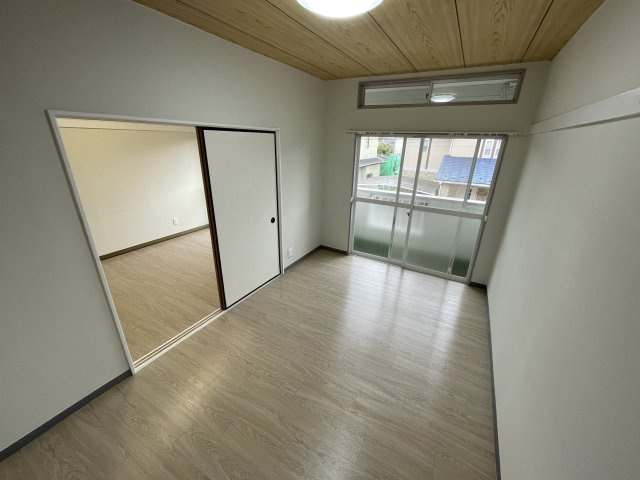 ブランパレスの洋室