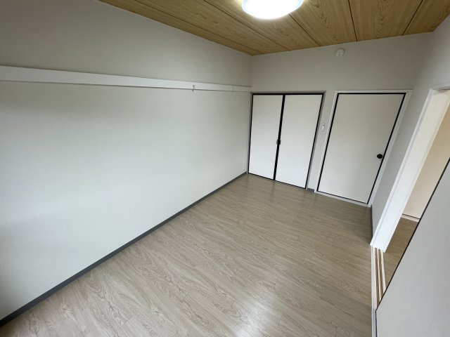 ブランパレスの洋室