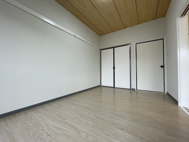 ブランパレスの洋室