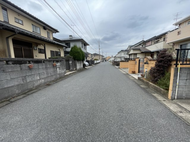 ブランパレスの駐車場