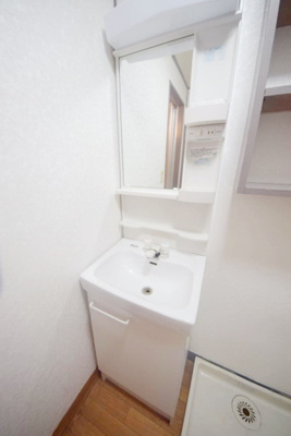 【洗面所】 | サンモールマンション | 広い洗面スペース