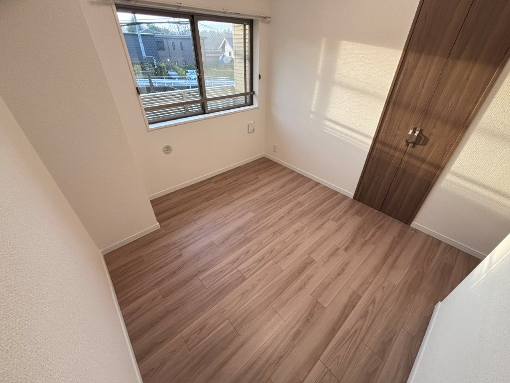 グリーンベル小幡緑地の洋室