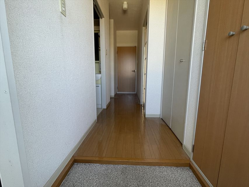 シンプルで使いやすい玄関です