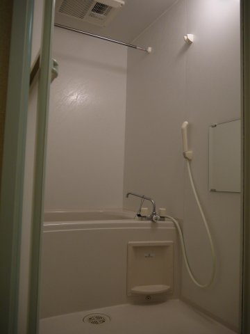 追い炊き機能、浴室乾燥機付き