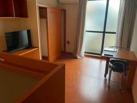 ゆったり過ごせる居間です