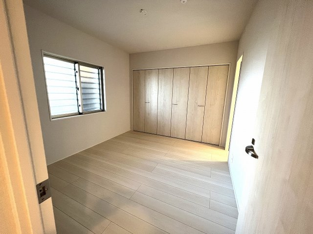 ワイズエステムコート北谷伊平ウェストの洋室|ワイズエステムコート北谷伊平ウェスト｜海が見えるマンション｜アイランドリゾート沖縄