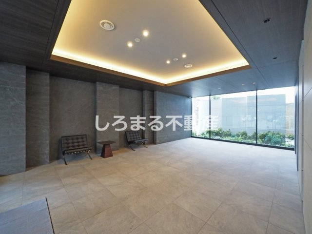 グランヴィラッセ北梅田のロビー