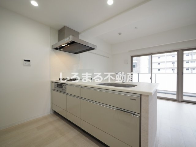 グランヴィラッセ北梅田のキッチン
