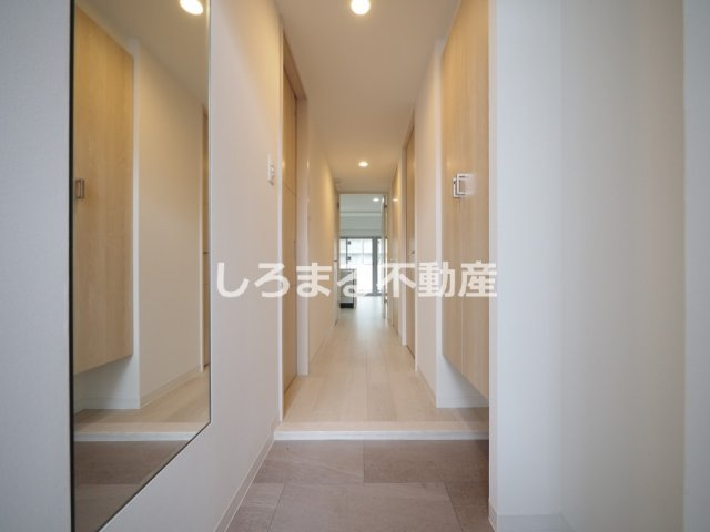 グランヴィラッセ北梅田の玄関