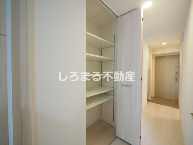 グランヴィラッセ北梅田の収納