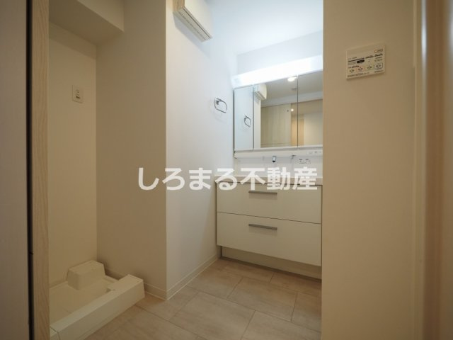 グランヴィラッセ北梅田の洗面所