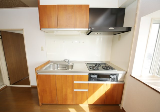 ホワイトシティ東新のキッチン