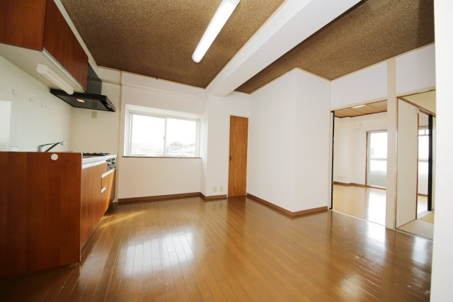 ホワイトシティ東新の居間・リビング