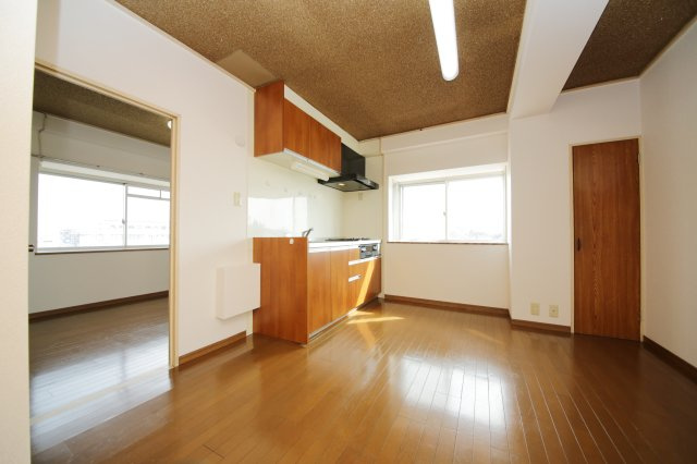 ホワイトシティ東新の居間・リビング