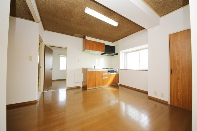 ホワイトシティ東新の居間・リビング