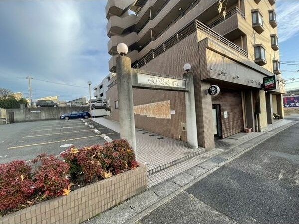 エルパティオ滝ノ水の外観