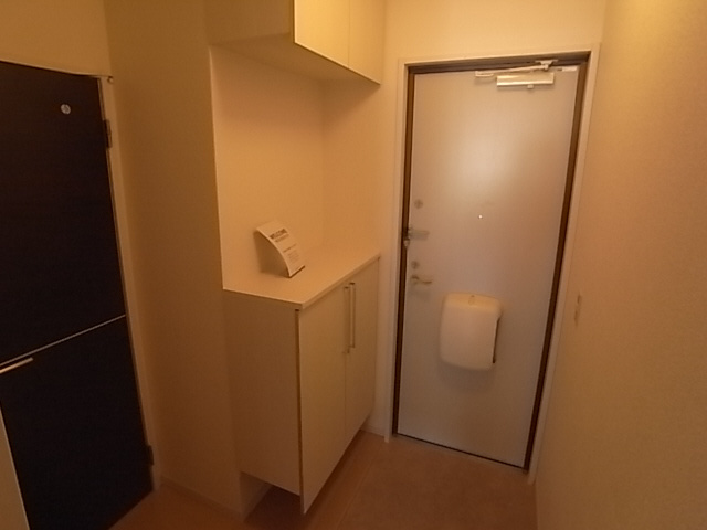 神戸市須磨区車字梨川のアパートの玄関|玄関