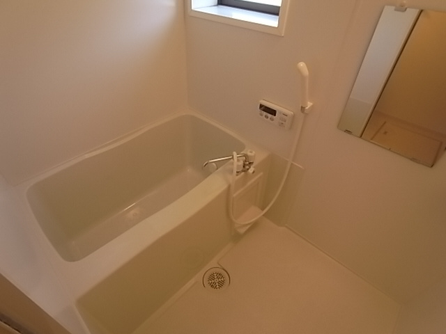 神戸市須磨区車字梨川のアパートの浴室|浴室