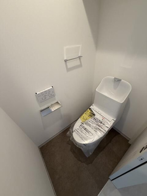 【トイレ】 | CharmeRogerResidence(シャルムロジャーレジデンス) | 別号室参考写真